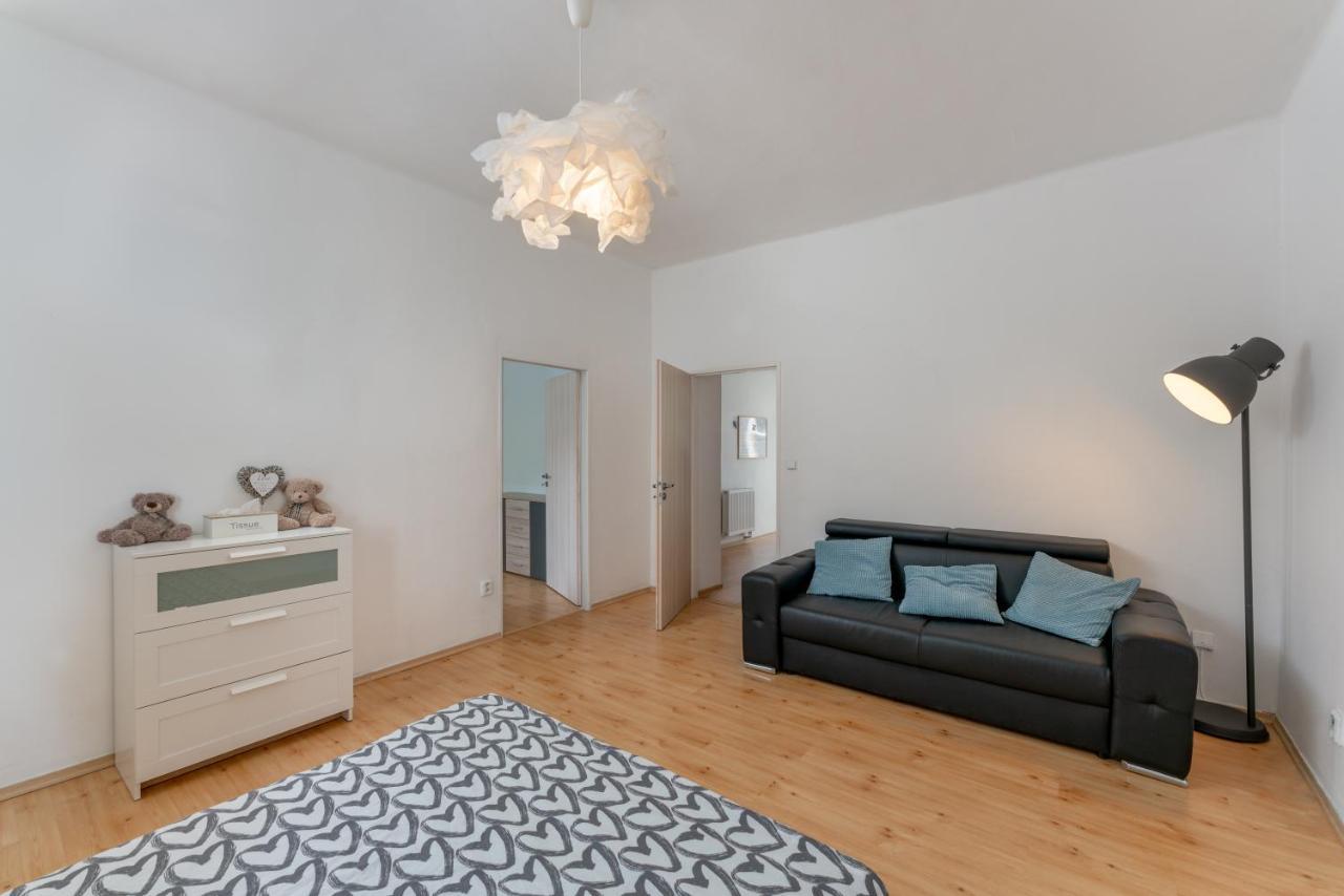 Apartman S Terasou Olomouc Bagian luar foto