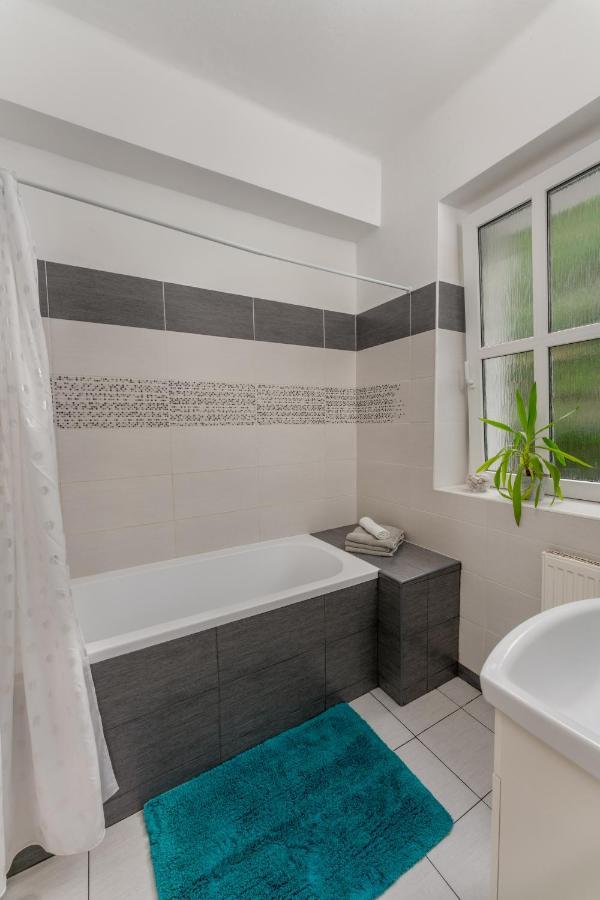 Apartman S Terasou Olomouc Bagian luar foto