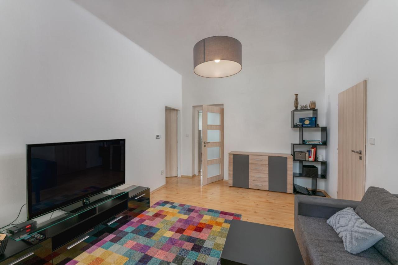 Apartman S Terasou Olomouc Bagian luar foto