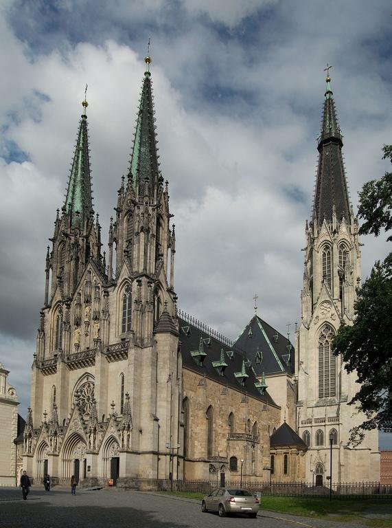 Apartman S Terasou Olomouc Bagian luar foto