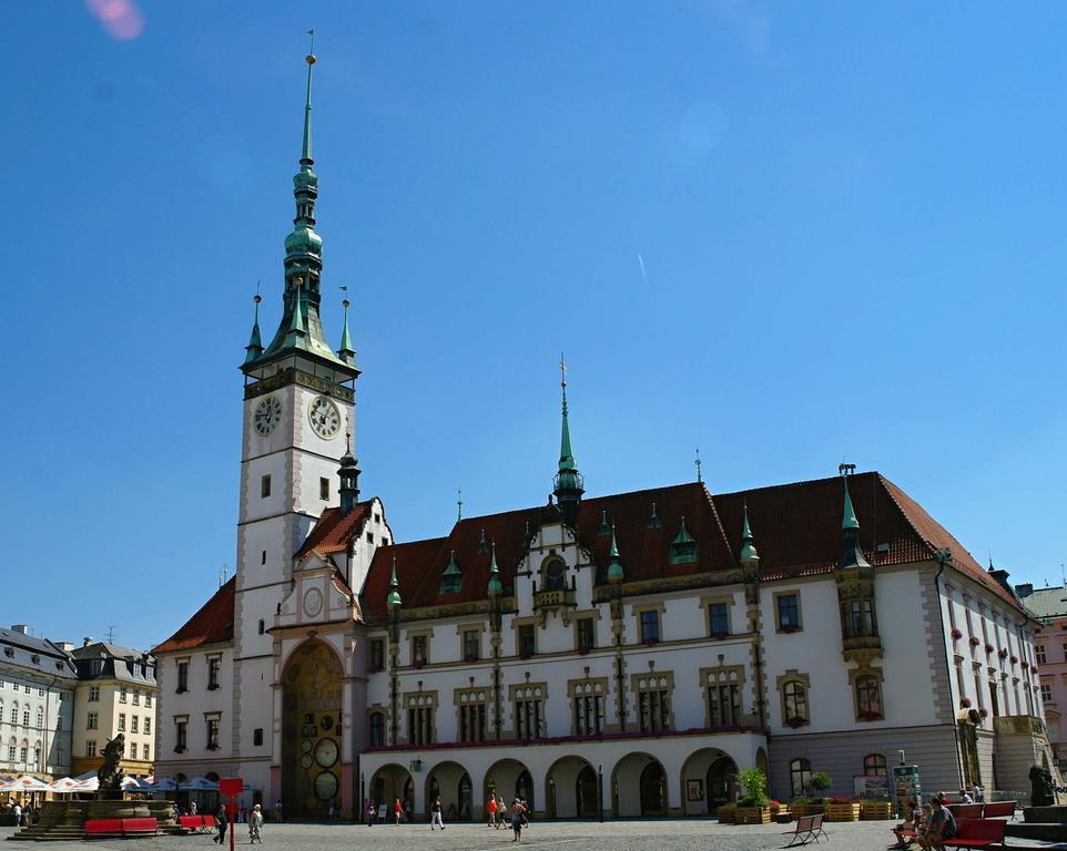 Apartman S Terasou Olomouc Bagian luar foto